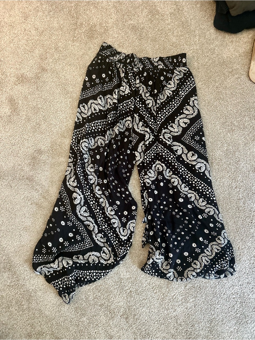 Black and White Boho Bandana Print Palazzo Pants